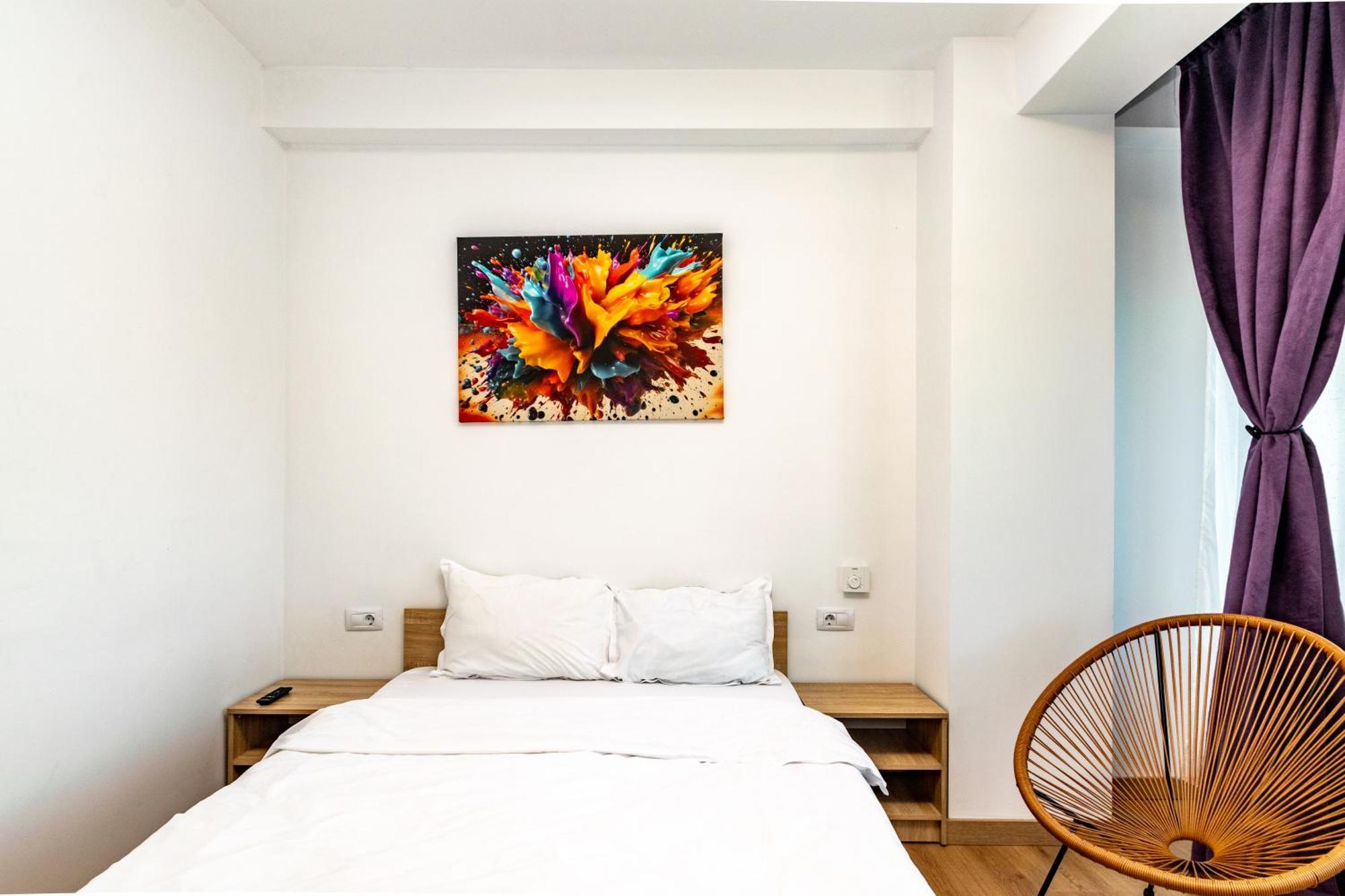 Apartament 3 *